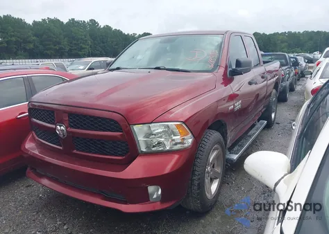 2017 Ram 1500 Express 4X2 6'4 Box из США, поврежденный, VIN 1C6RR6FT0HS615673